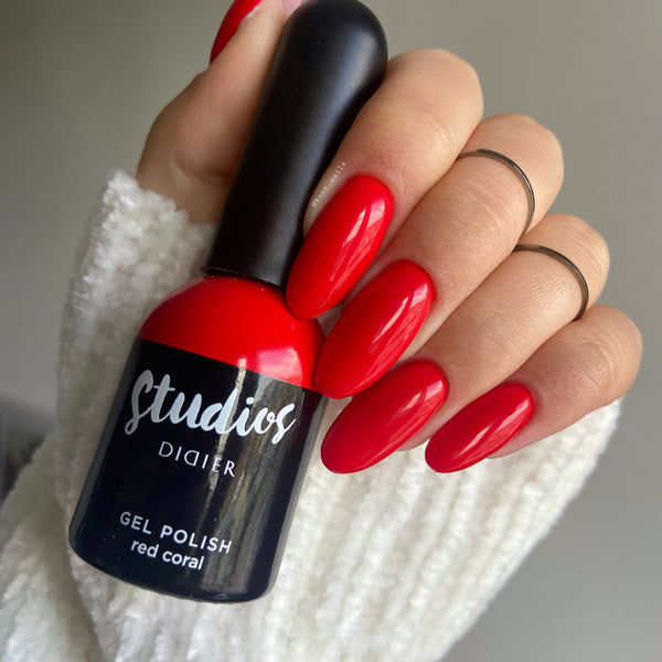Gel polish Studios, red coral,  8ml