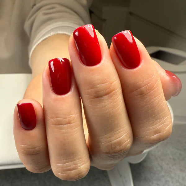 Gel nail polish Studios, red wine, 8ml