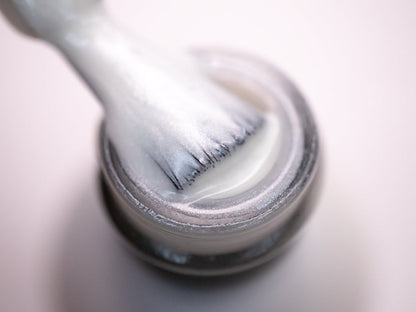 Gel polish Studios, pearl white,  8ml - Didier Lab Sweden