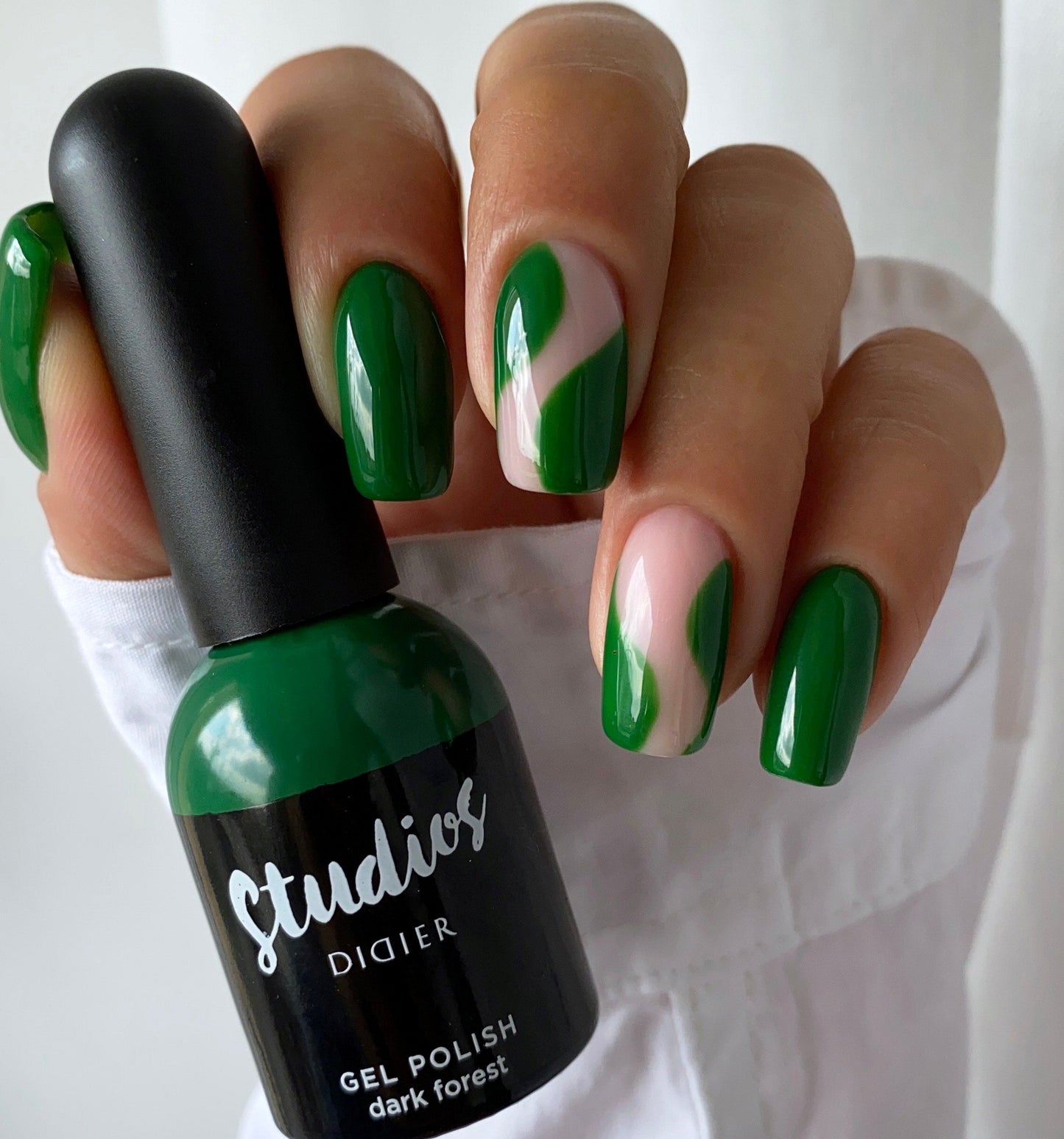 Gel polish Studios, Dark Forest, 8ml